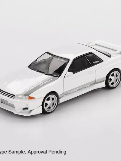 Mini GT 1:64 MGT01066 Nissan Skyline GT-R (R32) VeilSide Combat C-I White