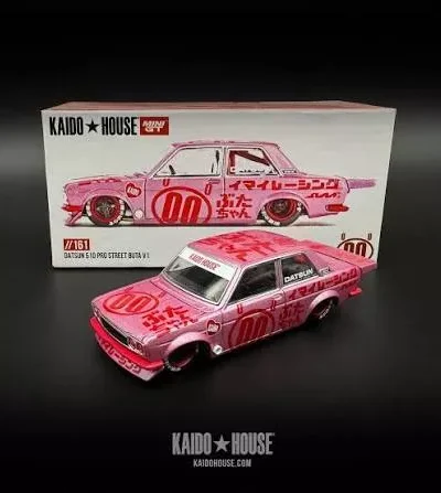 KAIDO HOUSE x MINIGT KHMG161 Datsun 510 Pro Street Buta V1 -PINK
