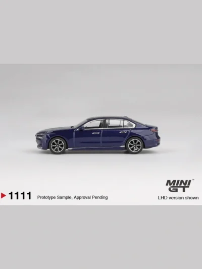 MINI GT 164 MGT01111 BMW i7 XDRIVE60 TANZANITE BLUE METALLIC